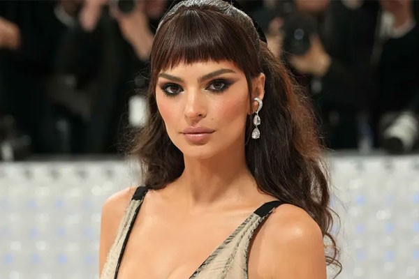 How Much is Emily Ratajkowski's Net Worth?