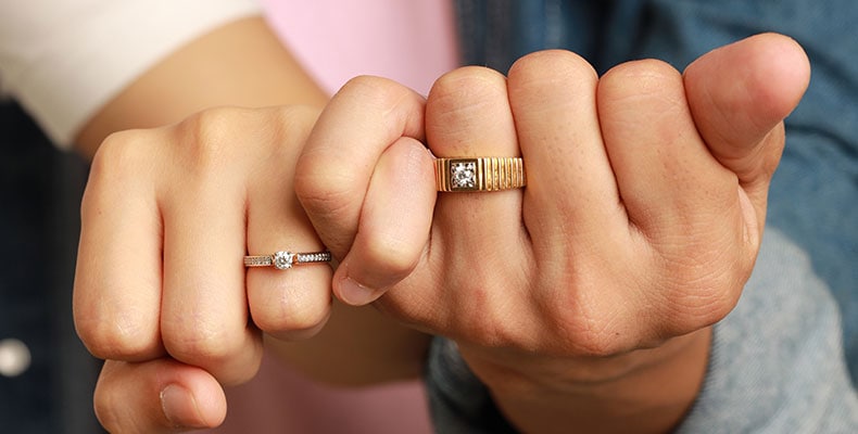 how to choose an engagement ring