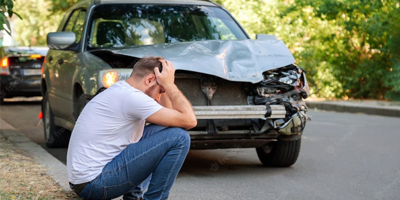 3 Things to Look Out For After a Car Accident
