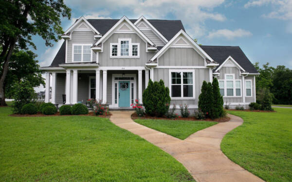 Best Roof Cleaner Can Improve Your Home's Curb Appeal